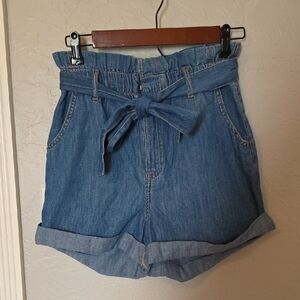 H&M High-waisted Denim Shorts Paperbag Ruffled Waistband & Belt, Size 2, NWT